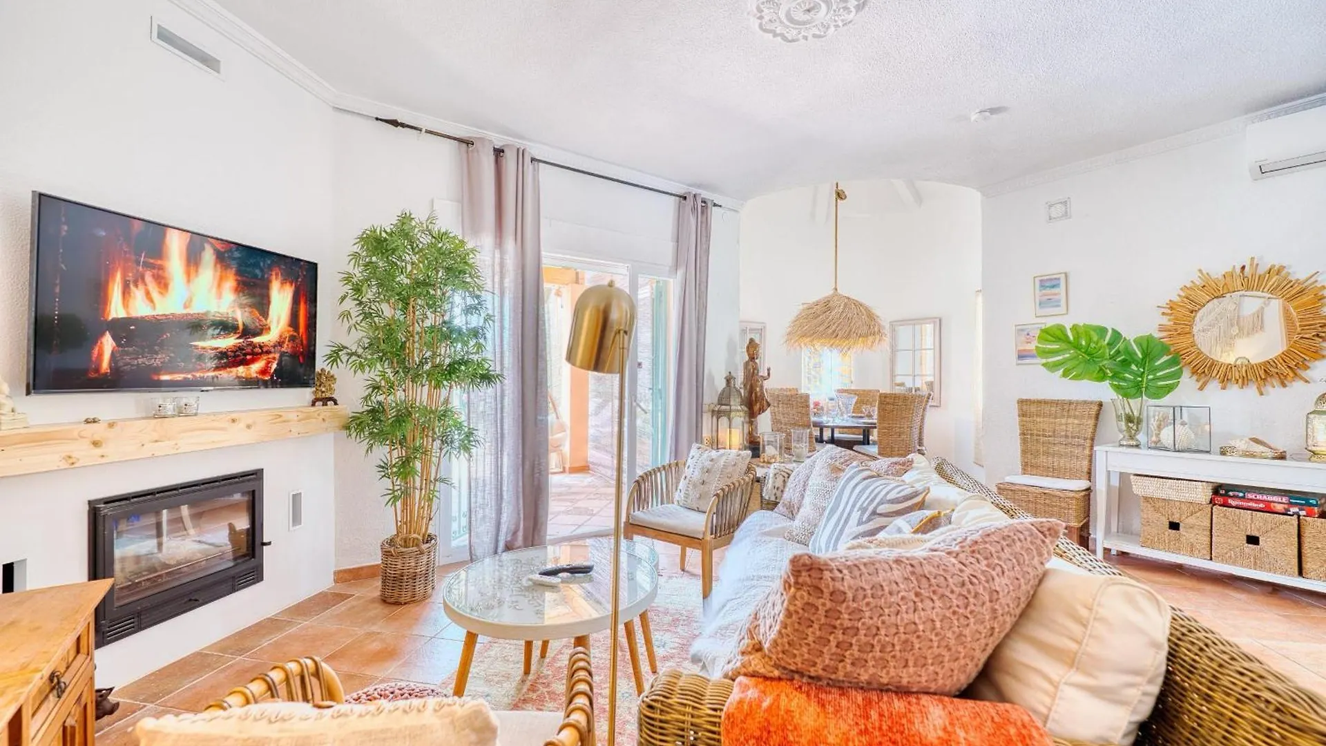1109 * Panorama Sea View Family Villa Roof Terrace- Annex Marbella 0*,  Spagna